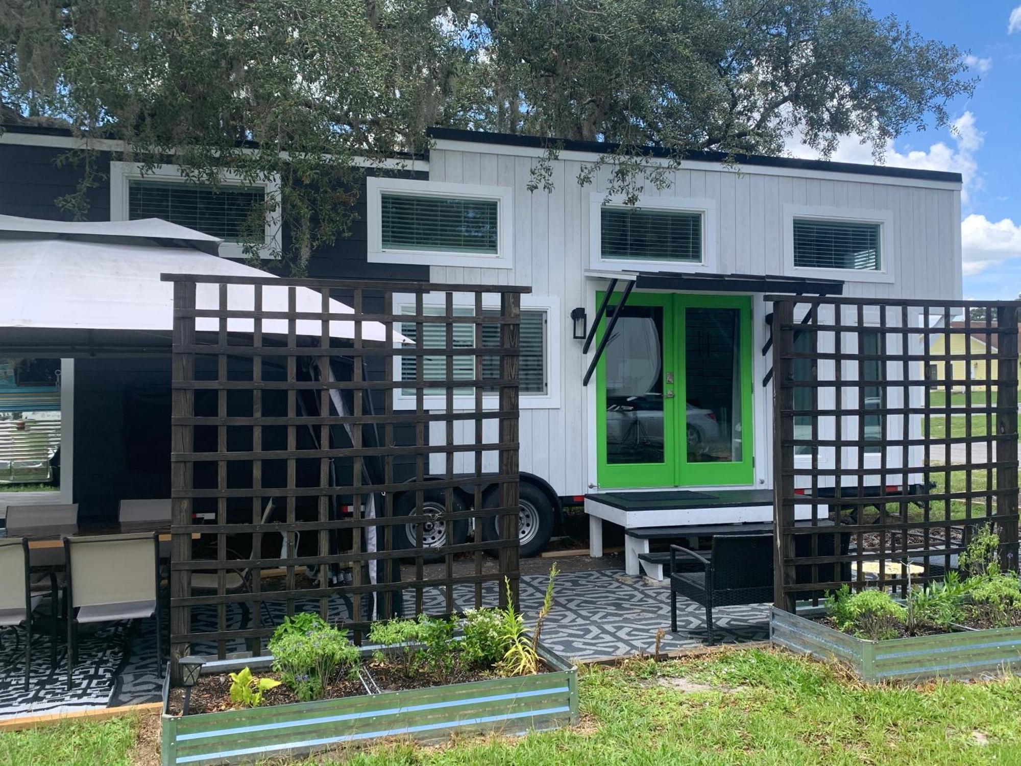 Pet Friendly, Modern Tiny House In Vibrant Clermont Villa Exterior photo